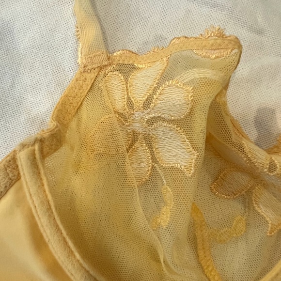 Simone Perele Yellow Lace Unerwire Bra 32D - Picture 6 of 9